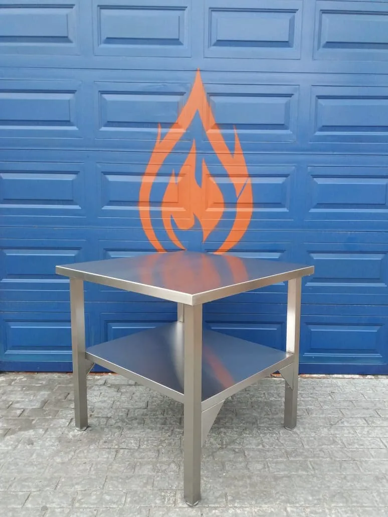 Mesa con entrepaño - miniatura 2